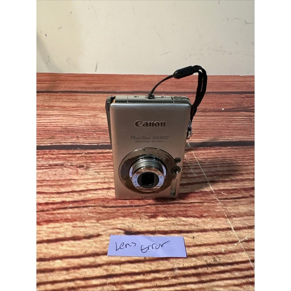 Canon PowerShot Digital ELPH SD400 / Digital IXUS 50 5.0MP Digital Camera